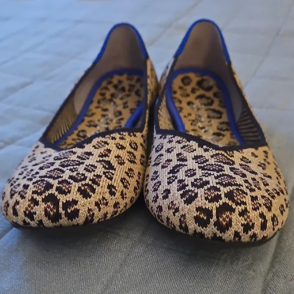 Leopard Print Women's Flats - Picture 4 of 5